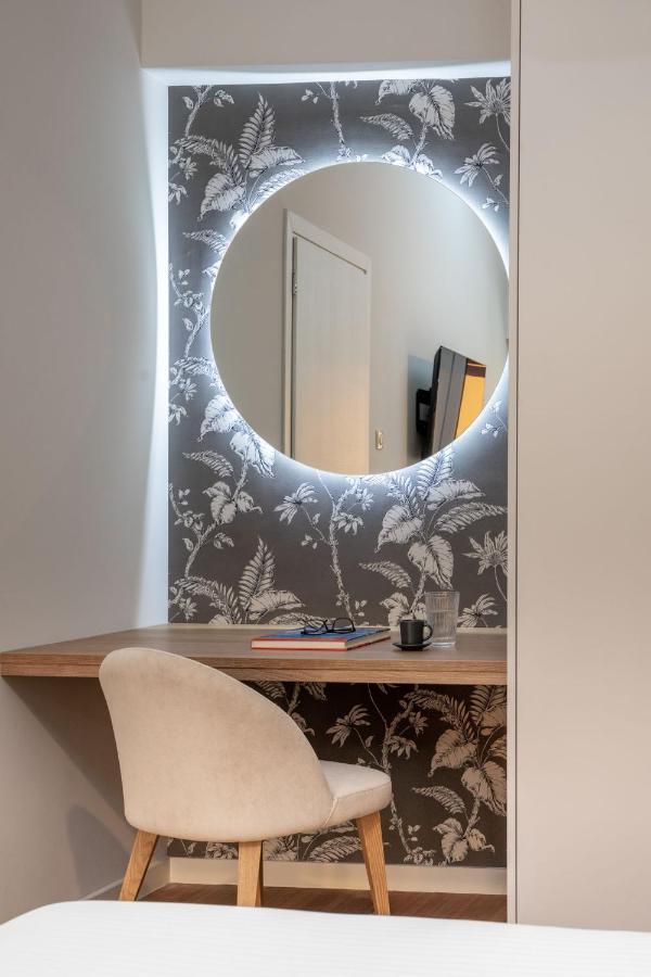 The Beehive Apartments Atene Esterno foto