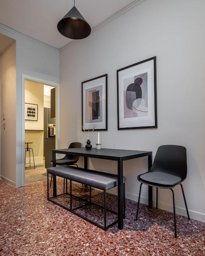 The Beehive Apartments Atene Esterno foto