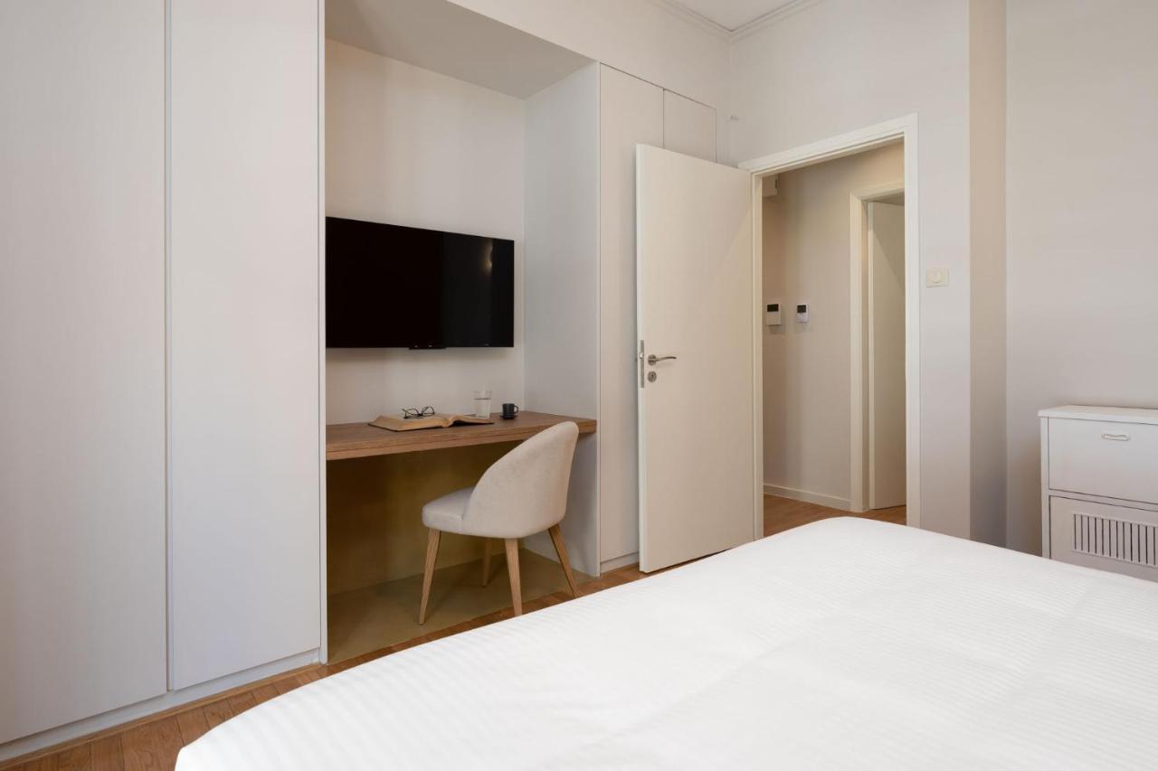 The Beehive Apartments Atene Esterno foto